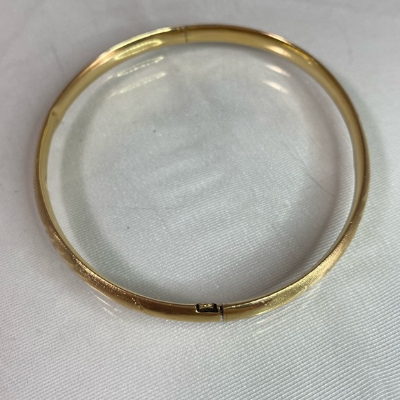 14K YELLOW GOLD vintage etched bangle bracelet REAL GOLD - Picture 7 of 17